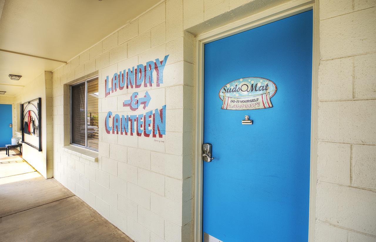 Roadrunner Lodge Motel Tucumcari Exterior photo